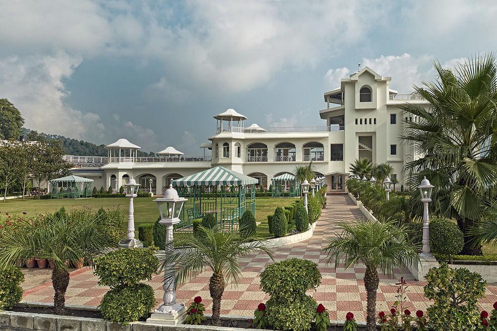 Club Mahindra Kandaghat Ngoại thất bức ảnh